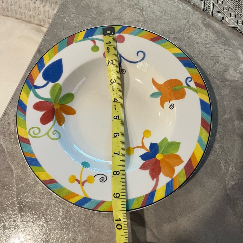 (7) Villeroy & Boch Wonderful World Ipanema Rimmed Soup Bowls - Picture 5 of 5